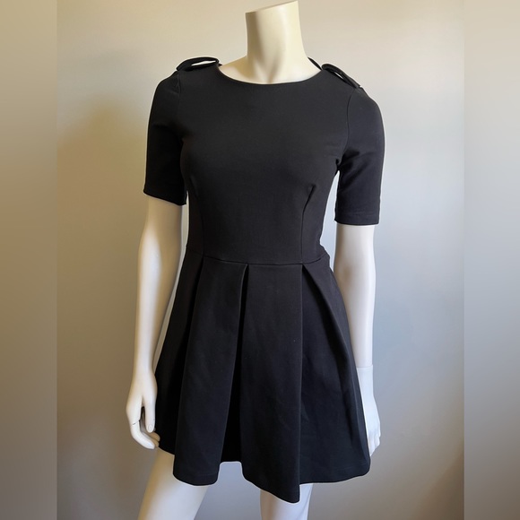 Zara Woman Black Half Sleeve A Line Pleated Mini Dress Womens - Picture 2 of 5